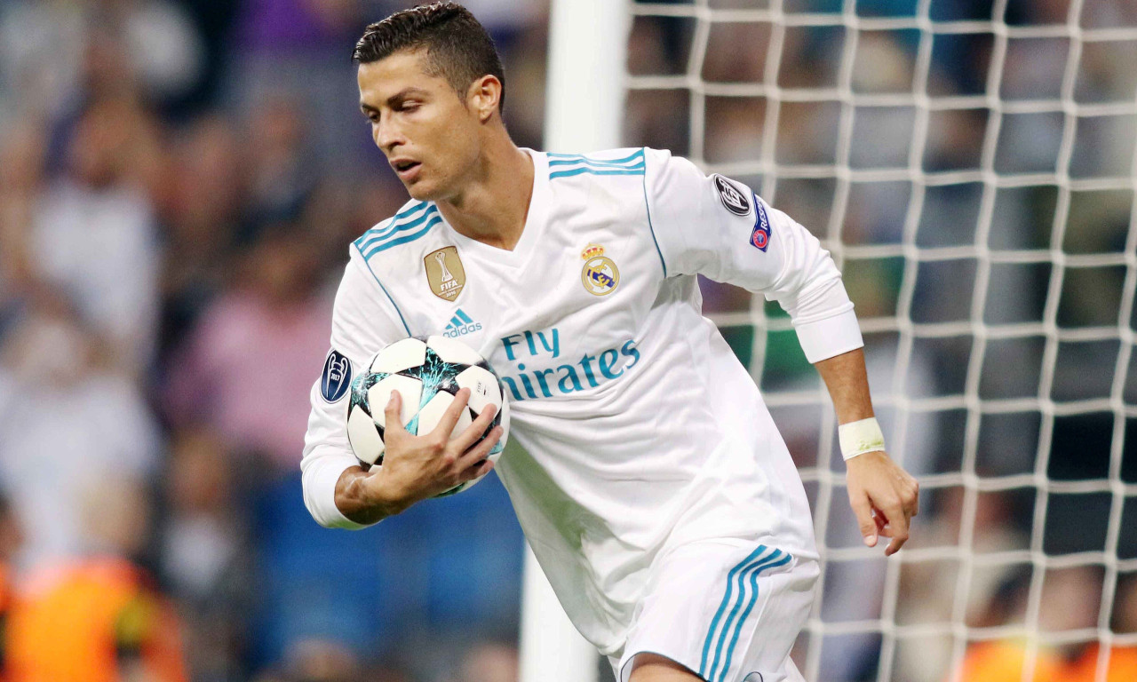 «Επίθεση» της αδερφή του Κριστιάνο Ρονάλντο στον Πέρεθ - «Δείξε σεβασμό γέρο, είσαι 75 χρονών»