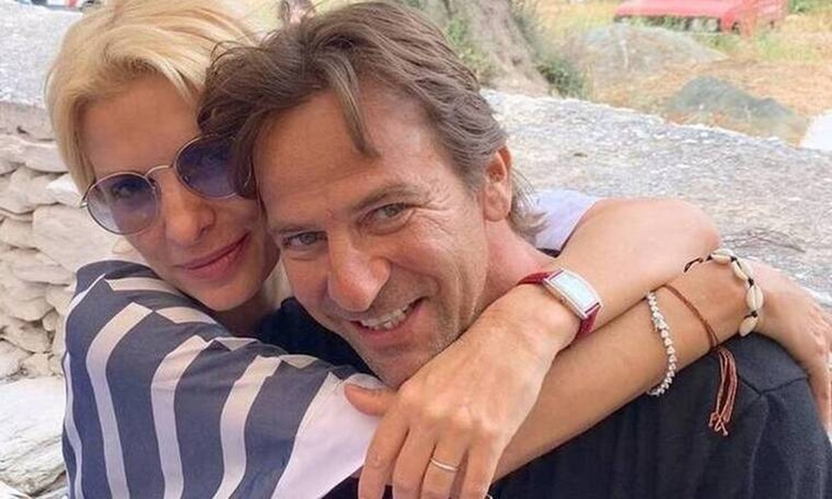 Παντζόπουλος: Ο αδερφός του και κουνιάδος της Μενεγάκη είναι κούκλος σαν τον Μάκη! Εσύ τον είδες;