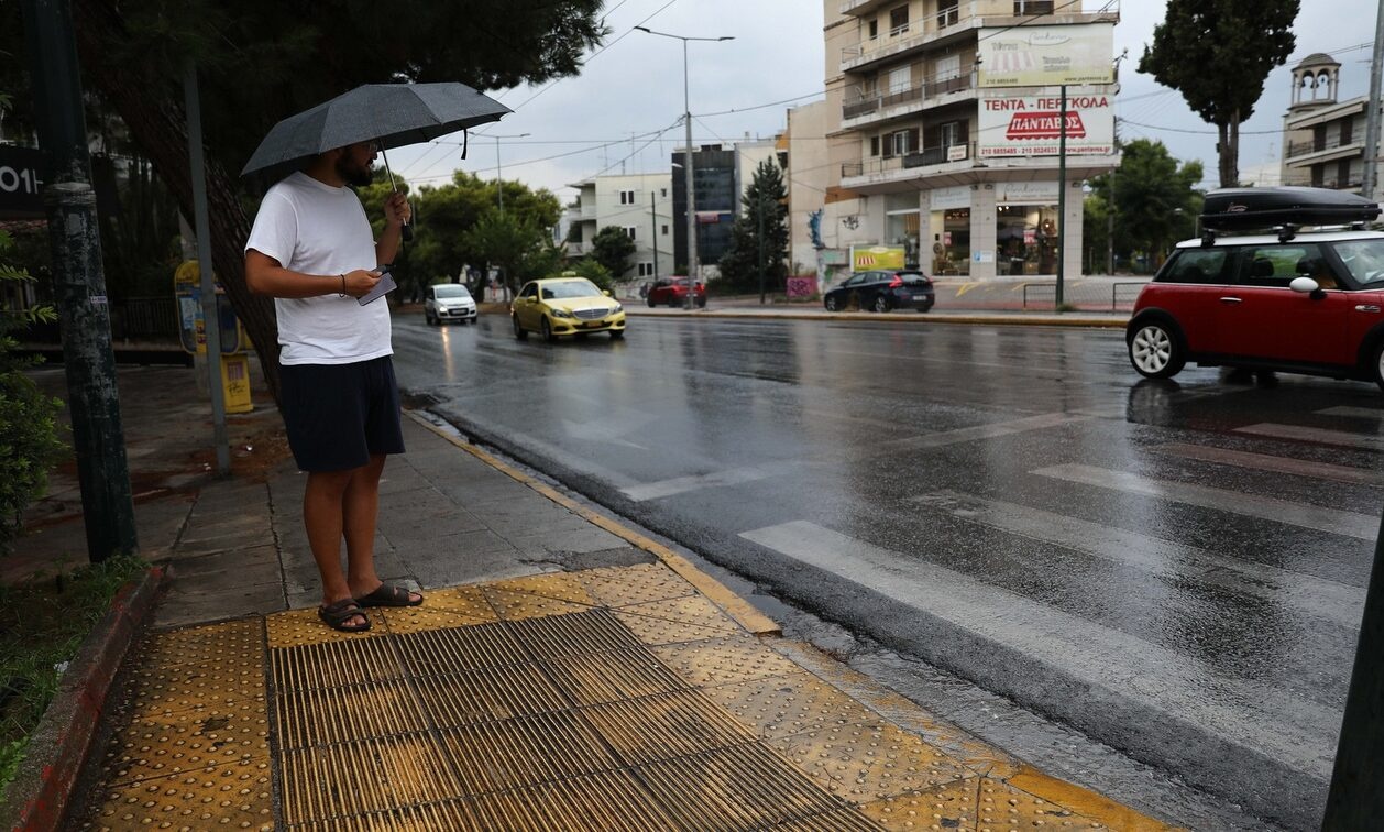 Καιρός: Σήμερα η πιο επικίνδυνη ημέρα με κεραυνούς, χαλάζι – Δείτε live την πορεία της κακοκαιρίας