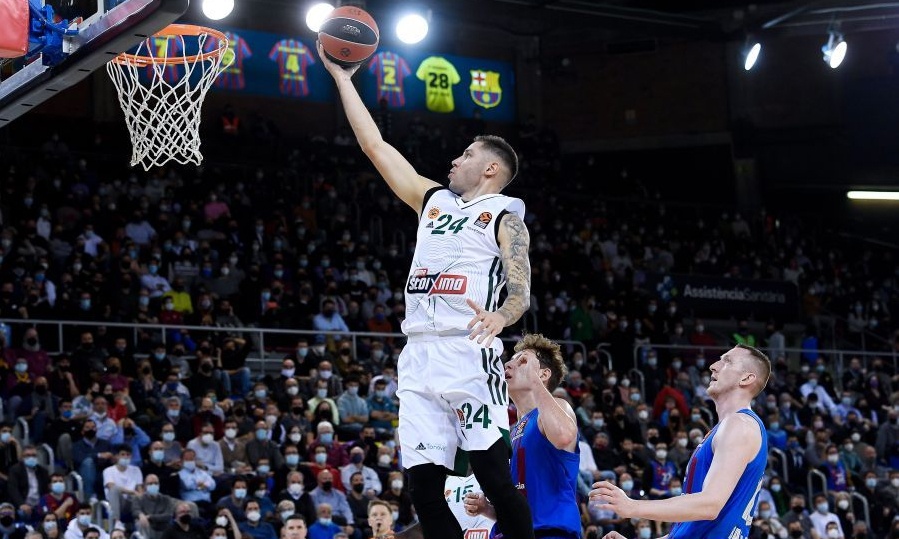 «Επιστρέφει στον Ερυθρό Αστέρα ο Στέφαν Γιόβιτς», λένε οι Σέρβοι