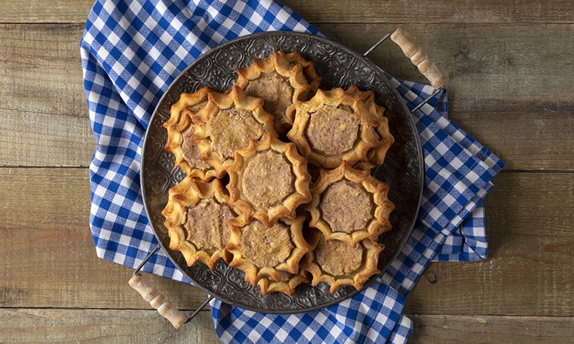 Άκης Πετρετζίκης: Καλτσούνια
