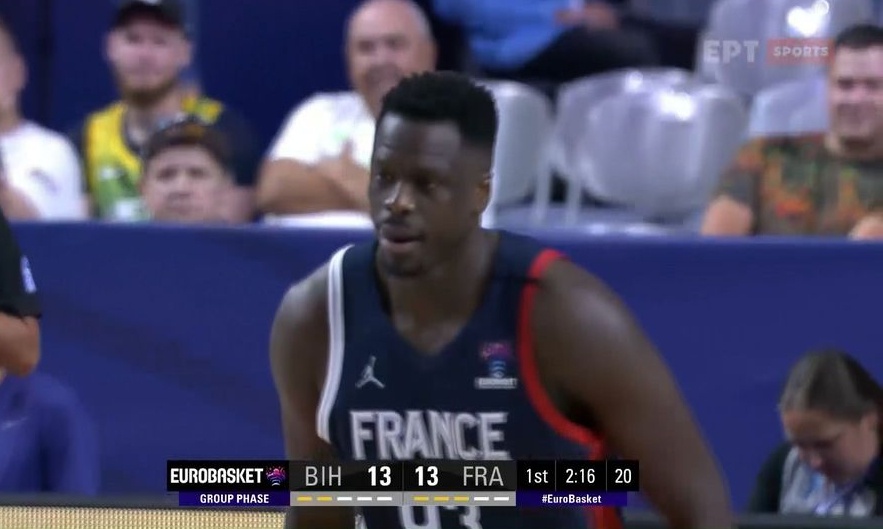 Eurobasket 2022: Το εντυπωσιακό κάρφωμα του Φαλ και οι «βόμβες» του Ρόμπερσον (videos)