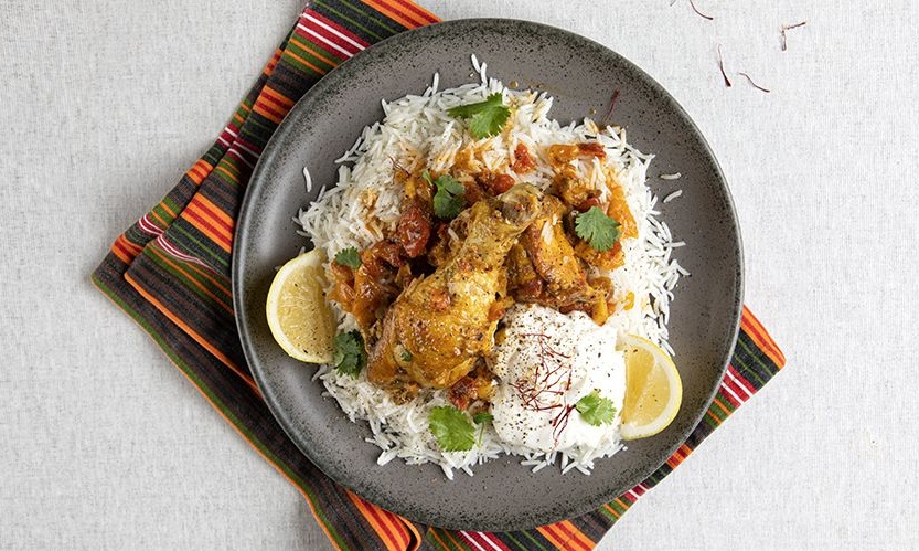 Άκης Πετρετζίκης: Κοτόπουλο λεμονάτο με σαφράν