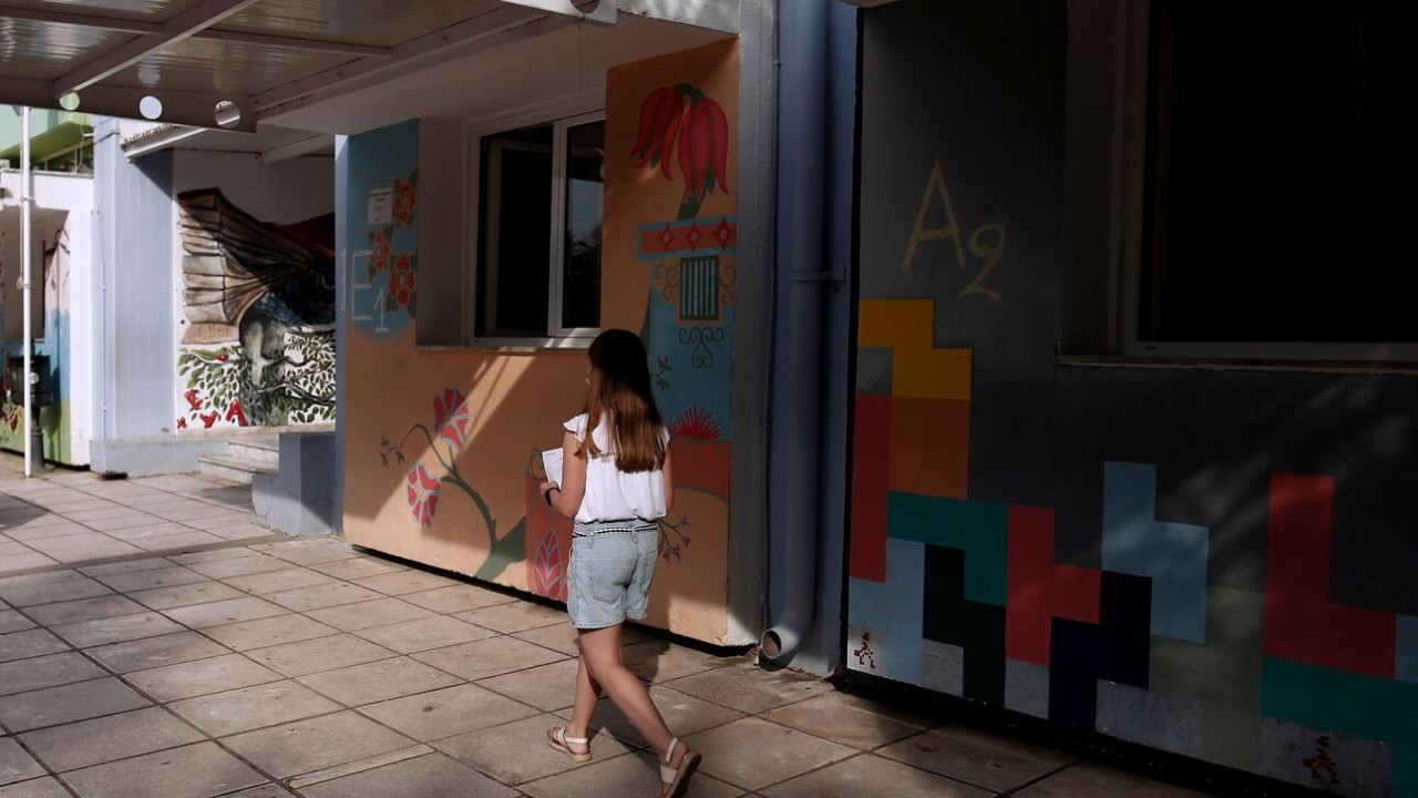 Ανοίγουν τη Δευτέρα τα σχολεία - Το υγειονομικό πρωτόκολλο