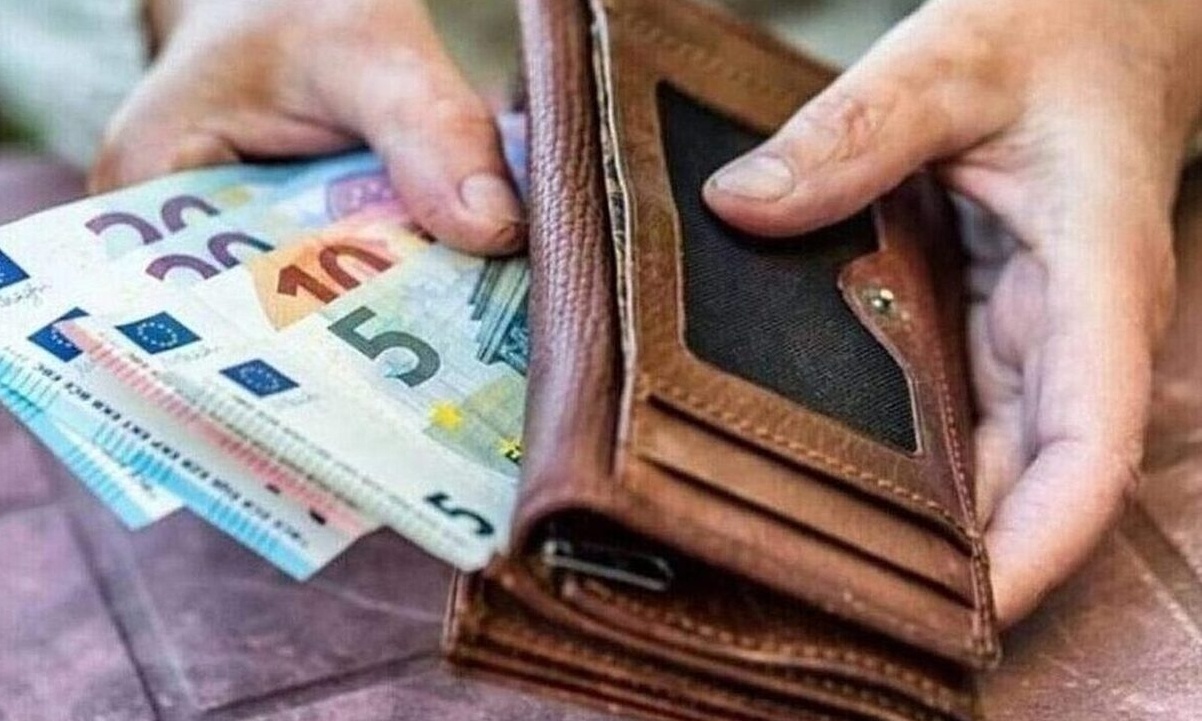 Πότε πληρώνονται οι κύριες και επικουρικές συντάξεις Οκτωβρίου