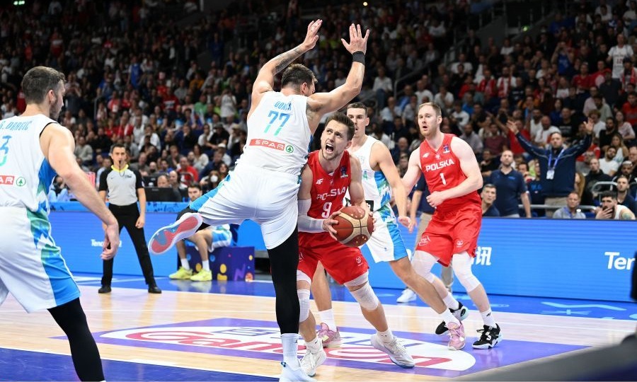 Ματέους Πονίτκα: Η μυθική του εμφάνιση κόντρα στη Σλοβενία και τον Ντόντσιτς (video)