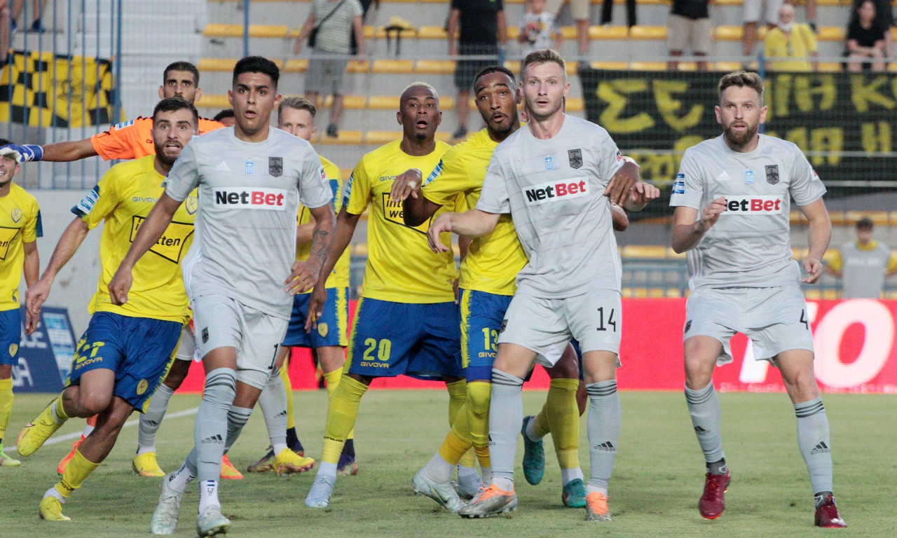 Ο Γκρέι κόντρα στον Μέσι και η παρουσία των Πάλμα, Φλόρες