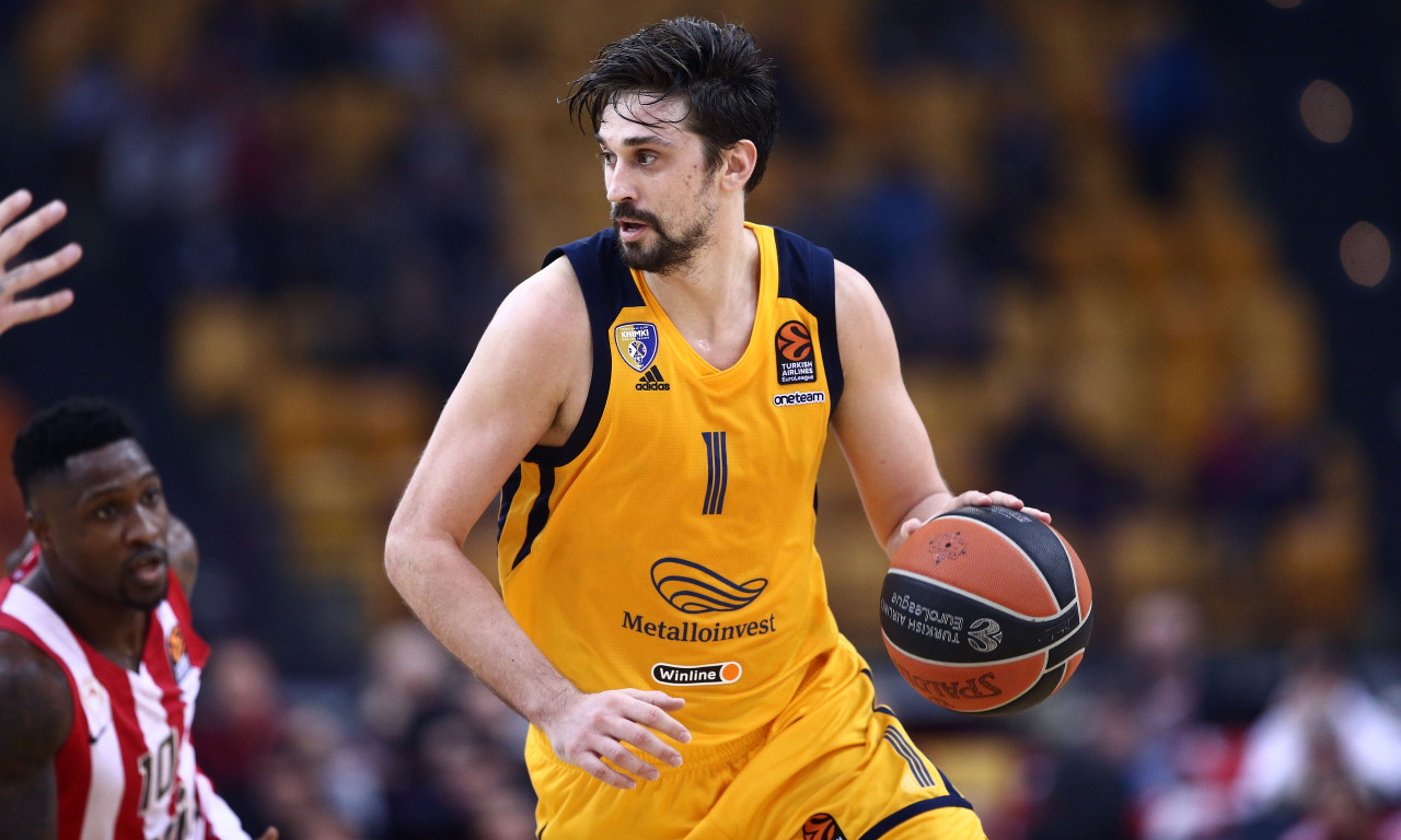 Σβεντ: «Αγαπημένος προπονητής ο Μπαρτζώκας, απόμακρος ο Ιτούδης»