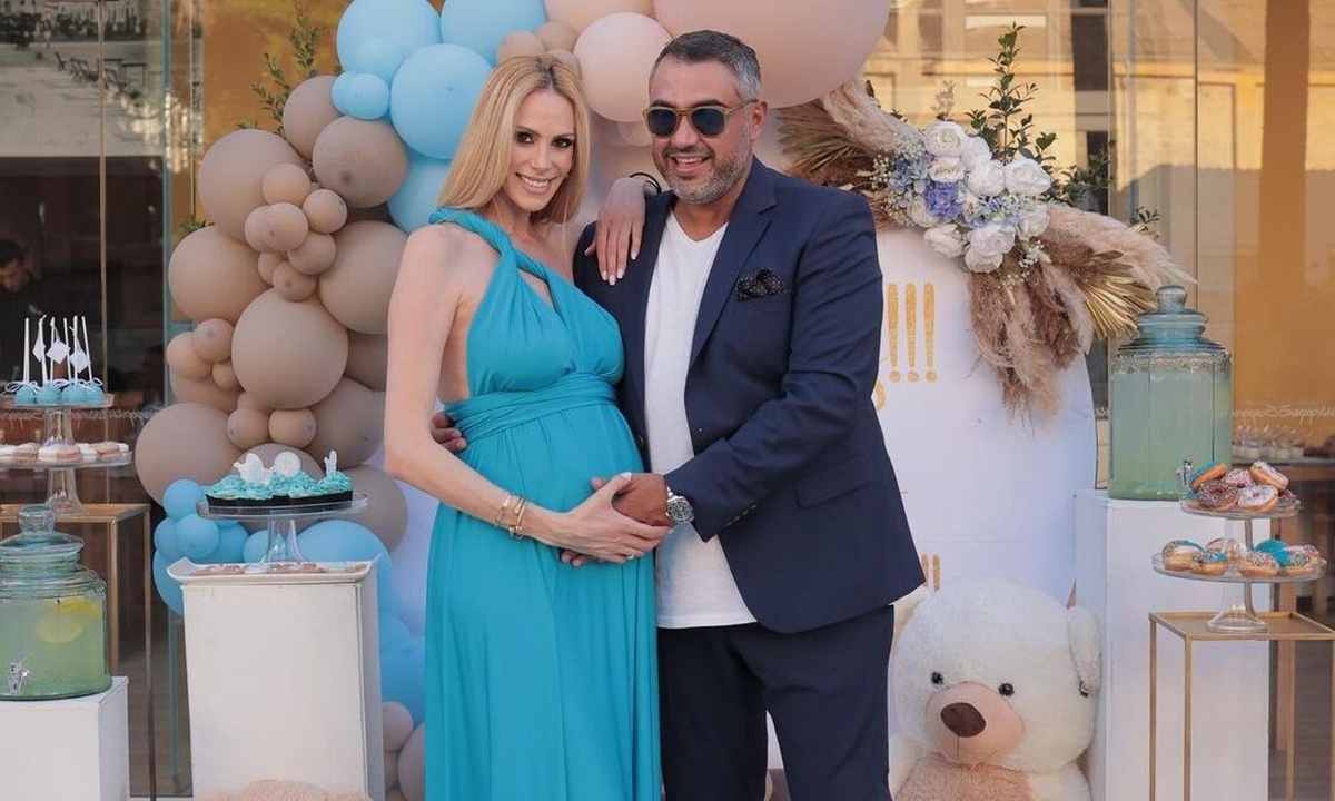 Γέννησε τα δίδυμά της η Στέλλα Δημητρίου