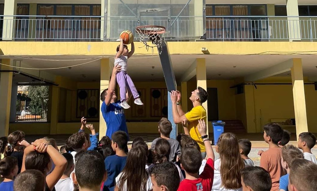 Περιστέρι: Επίσκεψη σε σχολεία