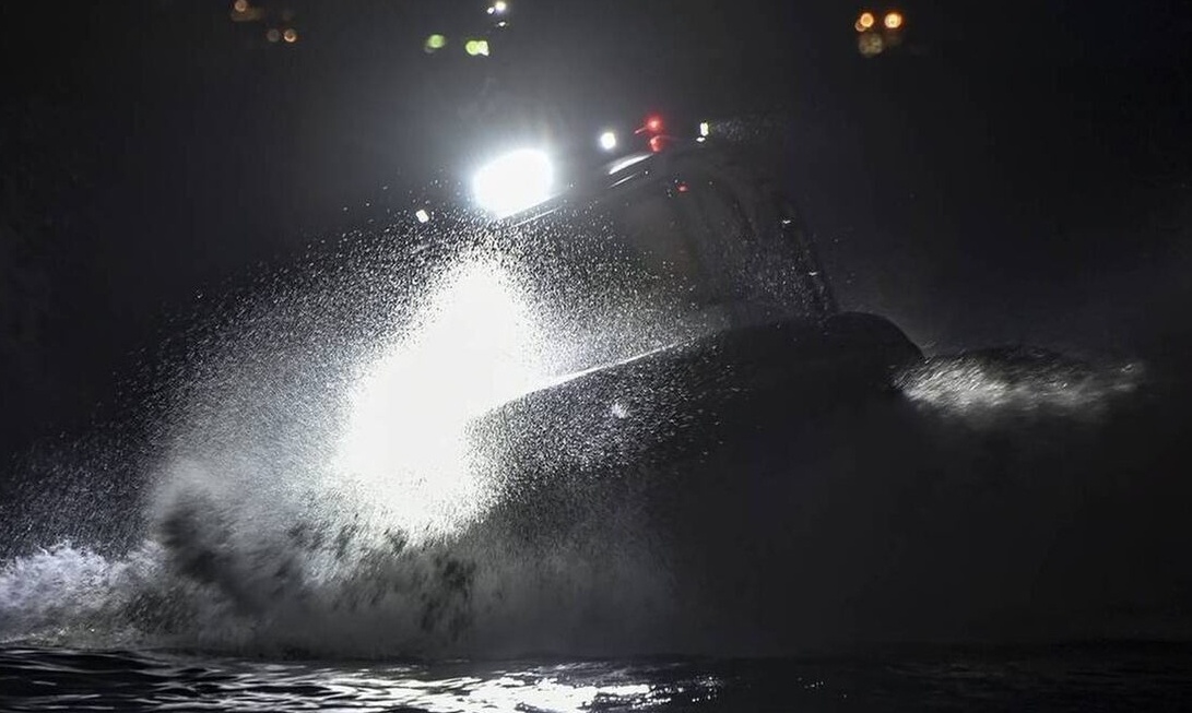 Ναυάγιο στα Κύθηρα: Ιστιοπλοϊκό με μετανάστες προσέκρουσε σε βράχια - Φόβοι για νεκρούς