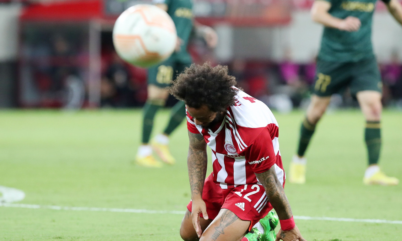 Ολυμπιακός-Καραμπάχ 0-3: Τον πρόδωσε η άμυνά του και κατέρρευσε (photos+videos)