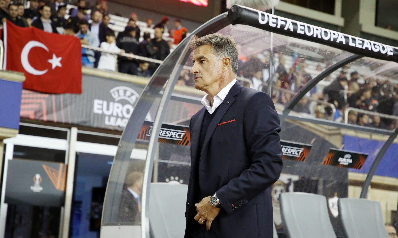 Καραμπάχ-Ολυμπιακός: Τουρκικές σημαίες στις εξέδρες οι Αζέροι (photos)