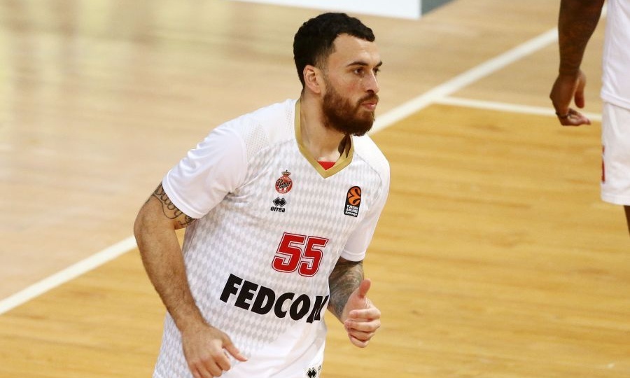 Παναθηναϊκός-Μονακό: Χειροκροτήθηκε ο Μάικ Τζέιμς στο ΟΑΚΑ