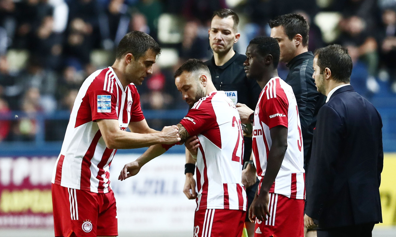 Παναιτωλικός-Ολυμπιακός: Γκρίνια του Παπασταθόπουλου για τη διαιτησία (video)