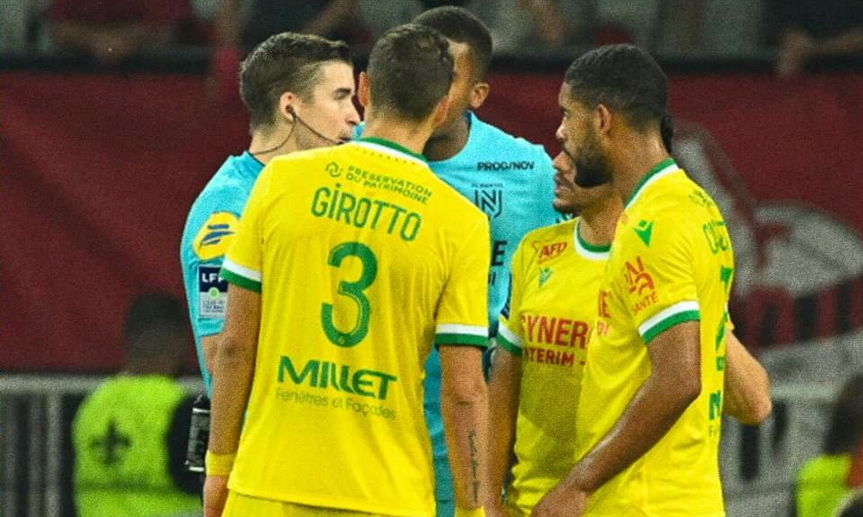 Ligue 1: Ισοφαρίστηκε με πέναλτι στο 90+7’ η Ναντ