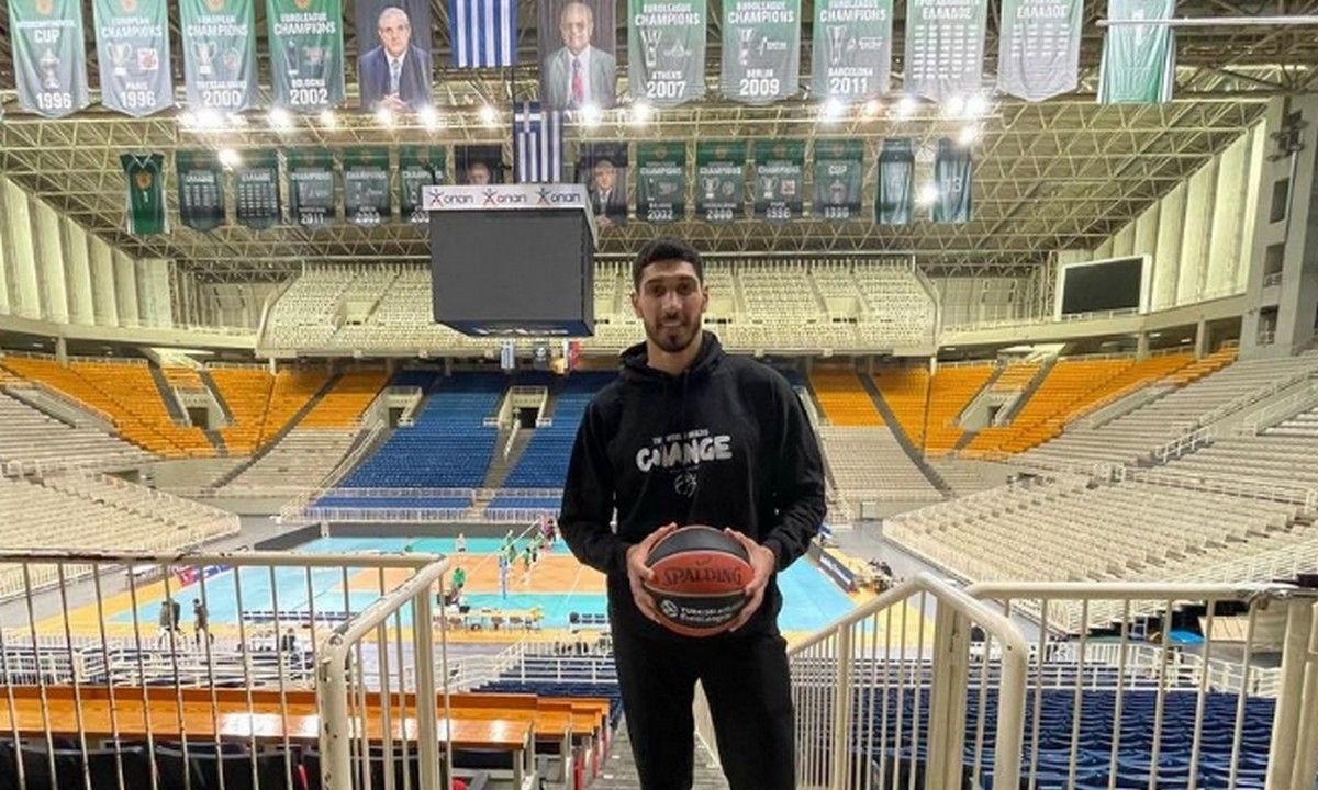 Μήνυμα Καντέρ μέσα από το ΟΑΚΑ για το μέλλον του στον Παναθηναϊκό - Η «πράσινη» απάντηση (photo)