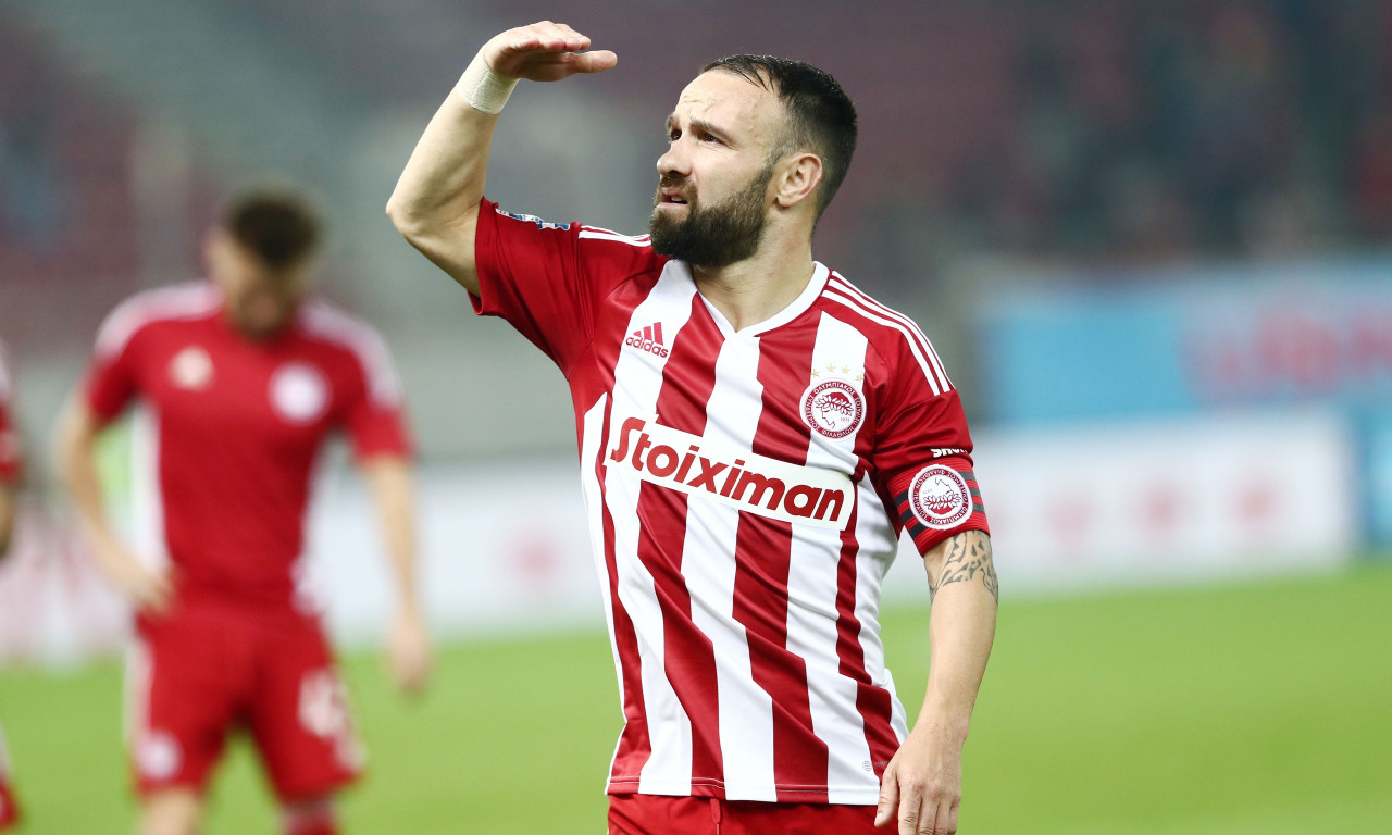 Ολυμπιακός: Ζημιά με Βαλμπουενά - Μπαίνει χειρουργείο, επιστρέφει Γενάρη