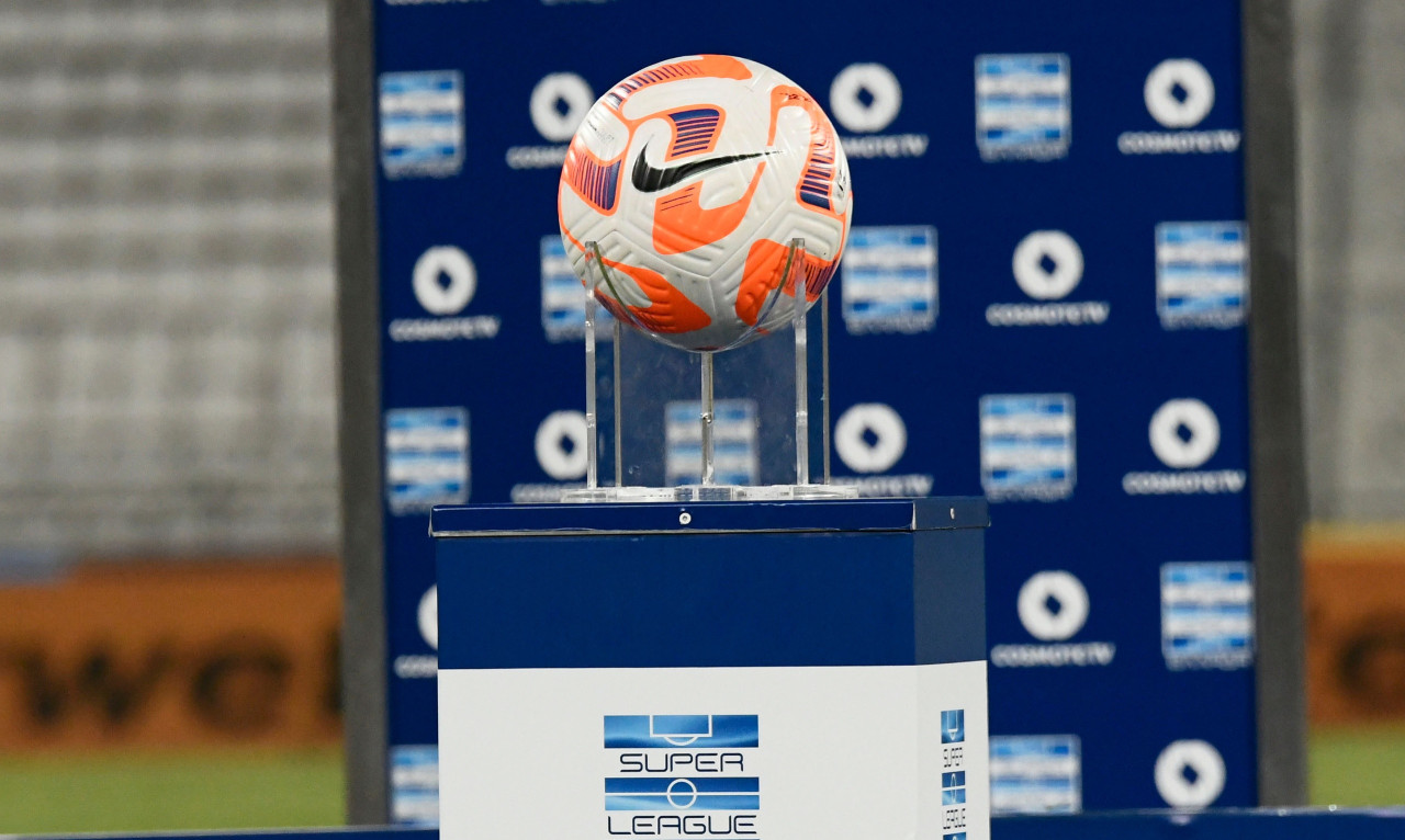 Super League: Μοίρασε πρόστιμα σε 7 ΠΑΕ