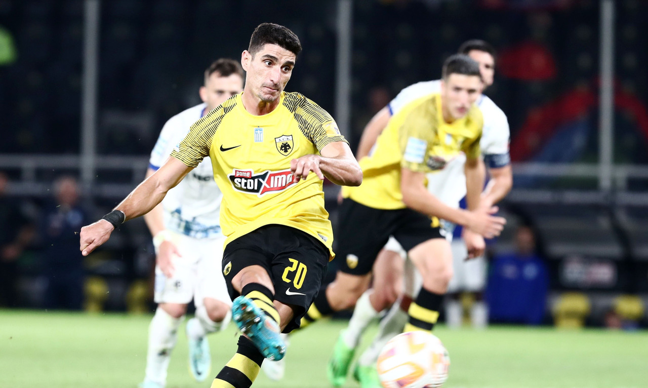 ΑΕΚ: Ο Μάνταλος έγινε γκράφιτι στο γήπεδο του χωριού του (photo)