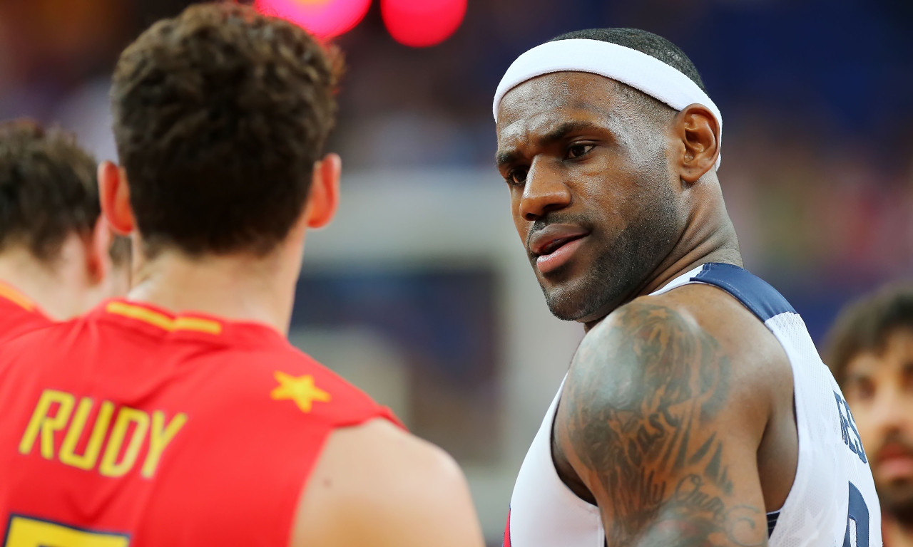 ΛεΜπρόν: «Πρέπει να μάθω να κάνω flopping»