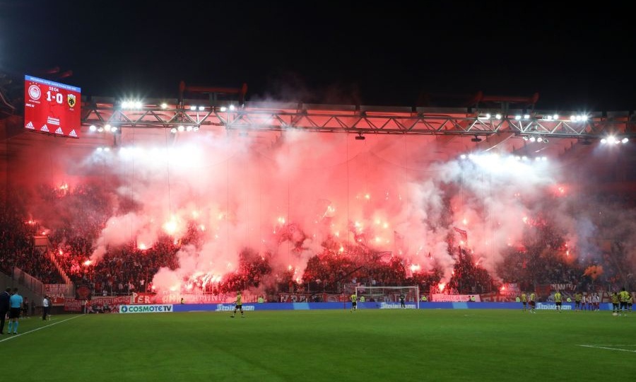 Super League: Σε κίνδυνο το Καραϊσκάκη μετά τη διπλή απολογία του Ολυμπιακού