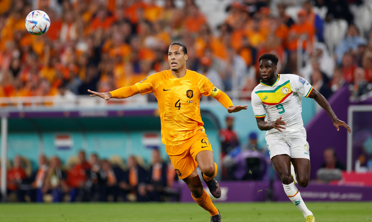 Μουντιάλ 2022: Ο Φαν Ντάικ έσωσε την Ολλανδία, άγγιξε το γκολ ο Μπεργκχάους (video)