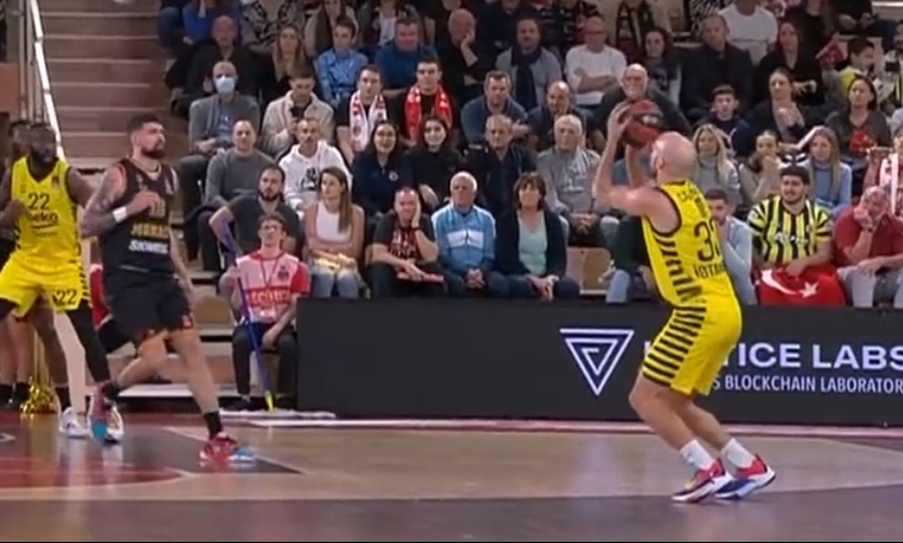 Μονακό-Φενέρμπαχτσε: Ωραία συνεργασία και buzzer beater τρίποντο από τον Καλάθη (video)
