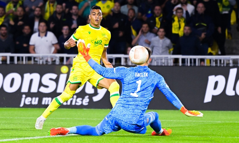 Βατσλίκ: «Ακόμα δεν μπορώ να κουνήσω το χέρι μου, θα δούμε για νέο συμβόλαιο με τον Ολυμπιακό»