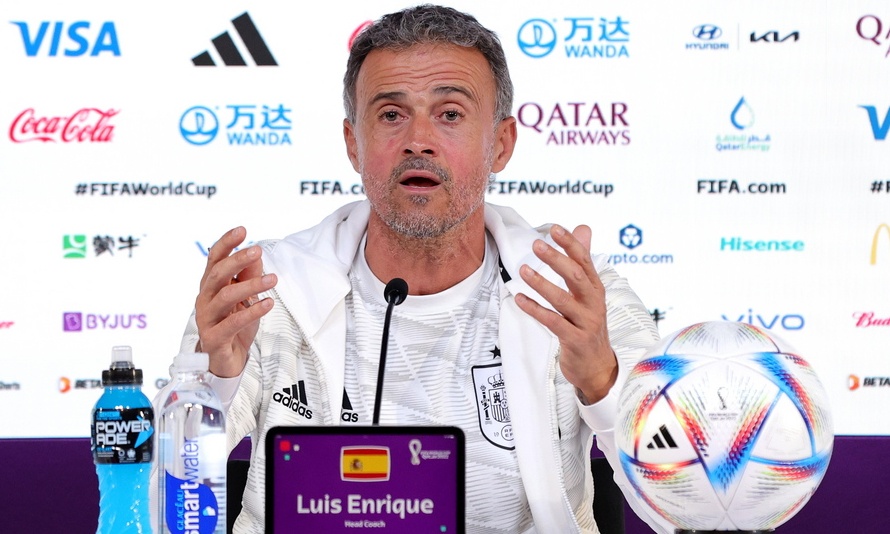 Κατάρ 2022 - Λουίς Ενρίκε: «Ναι στο σεξ των παικτών πριν τους αγώνες, όχι στα όργια» (video)