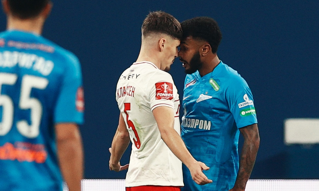 Ρωσία: Ξύλο μεταξύ των παικτών στο Ζενίτ-Σπαρτάκ Μόσχας – Καράτε, μποξ και έξι αποβολές! (vid)