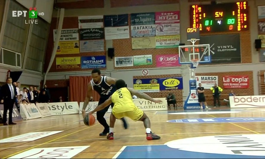 Οργή Μπουρούση για την Τσαρούχα - Η φάση που έκρινε το Λαύριο-Καρδίτσα (video+photos)