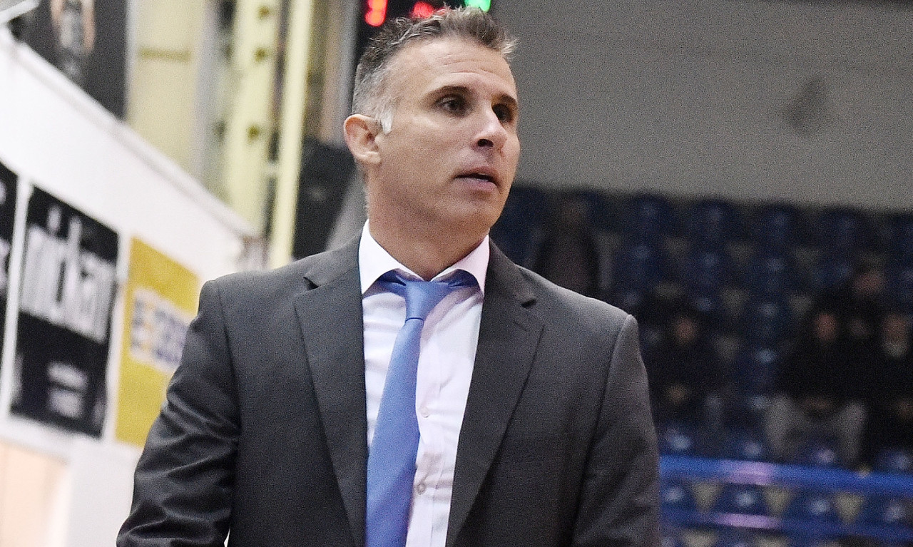 Ιωνικός: Σύννεφα για τον Μέξα!