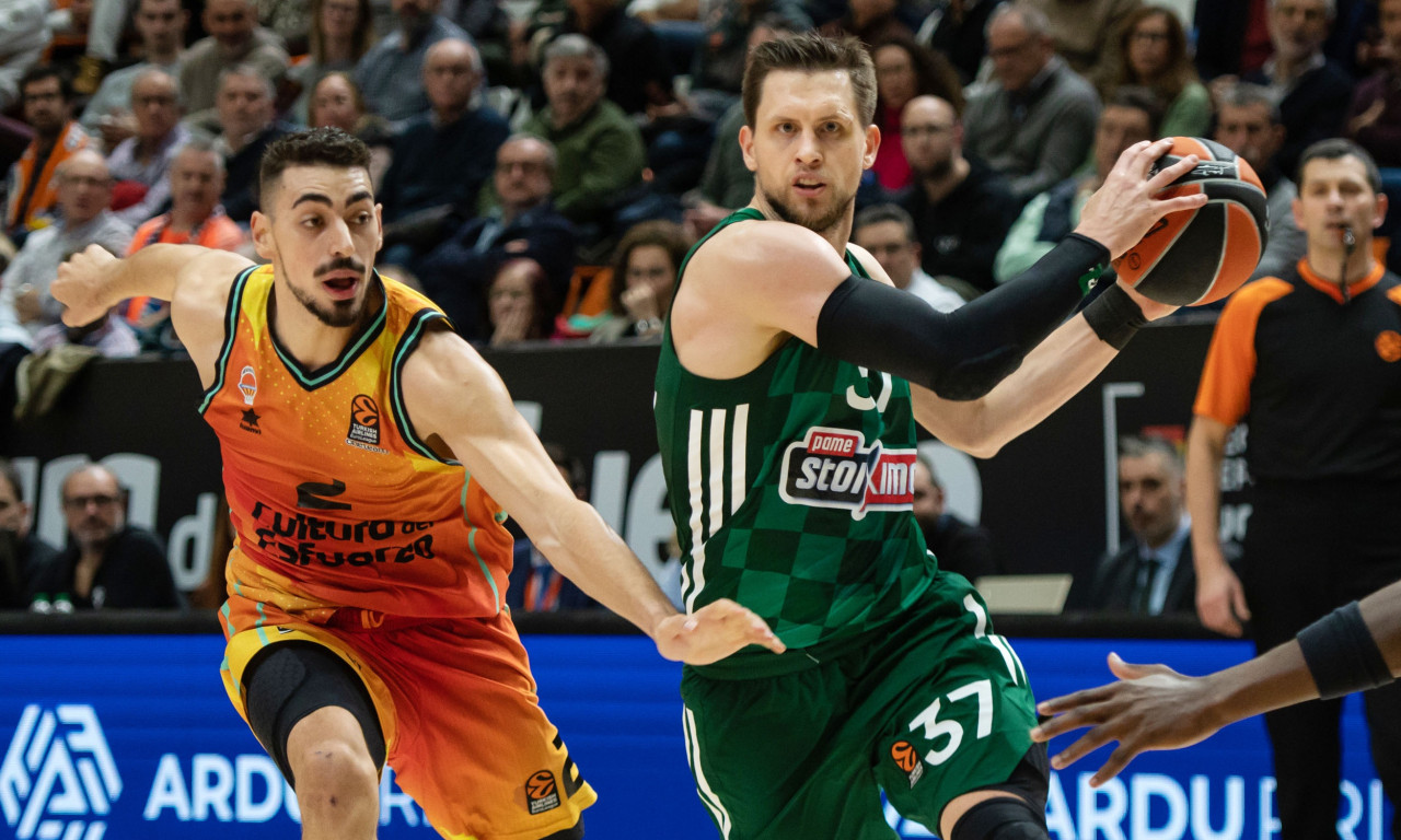 Euroleague: Οι διαιτητές του Μπαρτσελόνα-Παναθηναϊκός