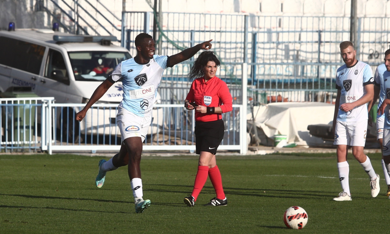 Super League 2: Διακοπή στο Κηφισιά-Ηρόδοτος – Δεν μπορούν να συνεχίσουν το ματς οι Κρητικοί