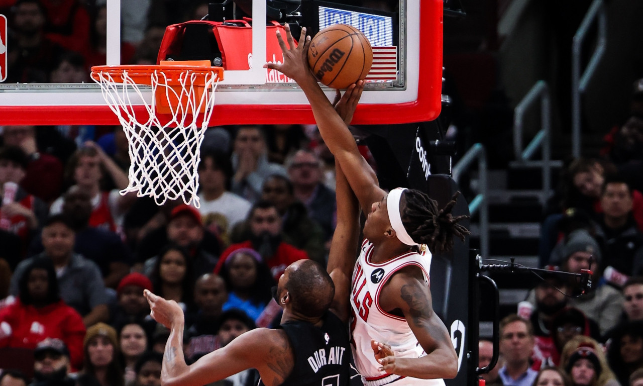 NBA: Οι Μπουλς φρέναραν τους Νετς (videos)