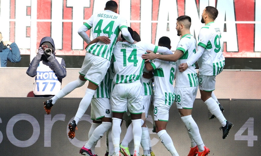 Serie A: Η μαγική Σασουόλο του Κυριακόπουλου ισοπέδωσε 5-2 στο Σαν Σίρο τη Μίλαν! (vids)