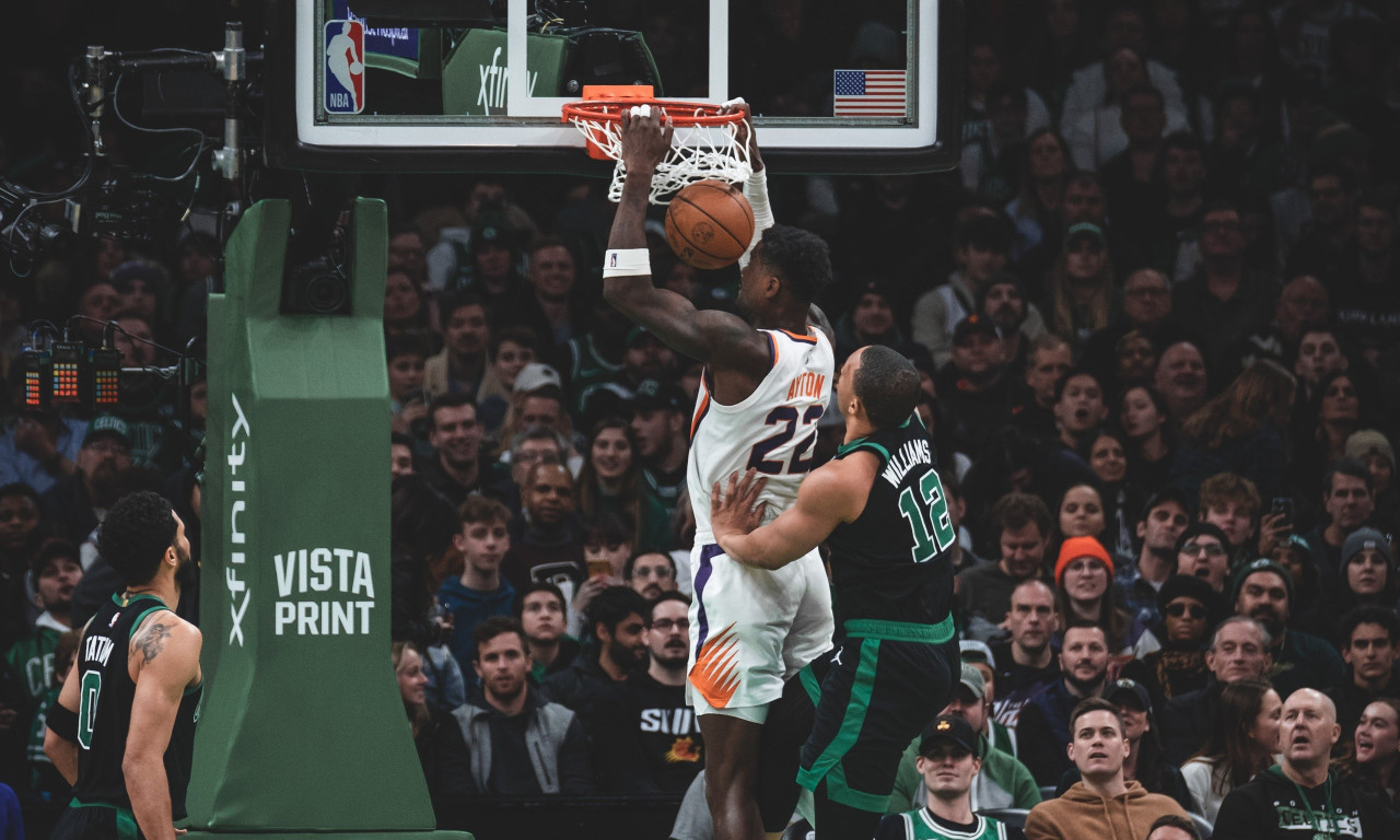 NBA: Έκπληξη από Σανς, «έκαψαν» τους Σέλτικς – Όλα τα αποτελέσματα (videos)