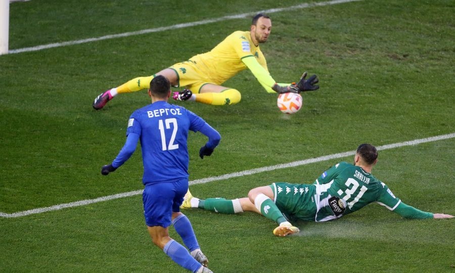 Παναθηναϊκός - Λαμία: Οι σωτήριες επεμβάσεις του Μπρινιόλι (videos)