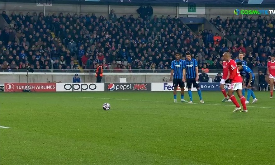 Champions League: Άνοιξε το σκορ με πέναλτι η Μπενφίκα κόντρα στη Μπριζ (video)