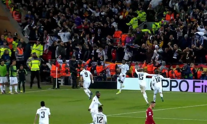 Λίβερπουλ - Ρεάλ Μαδρίτης: Ο Μπενζεμά «χορεύοντας» κάνει το 2-5 (video)