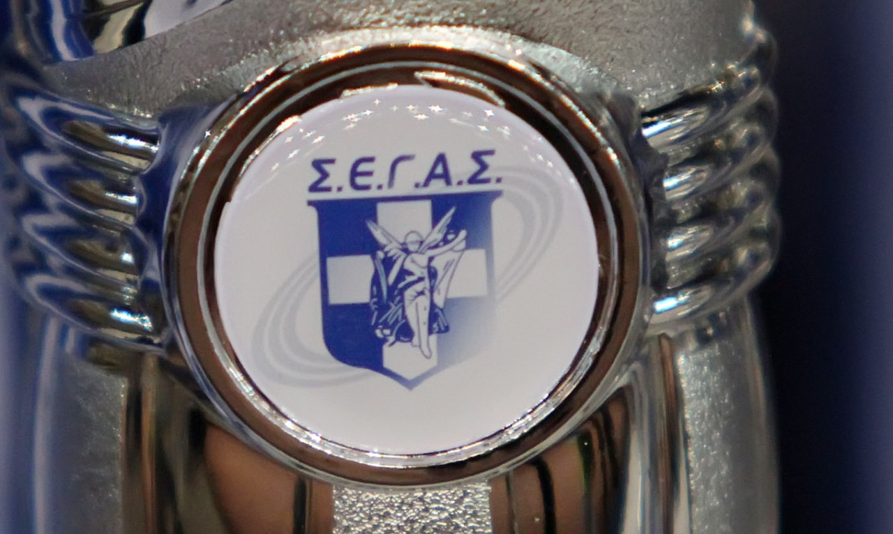 Στίβος: Με το σύμβολο του πένθους στην Κωνσταντινούπολη