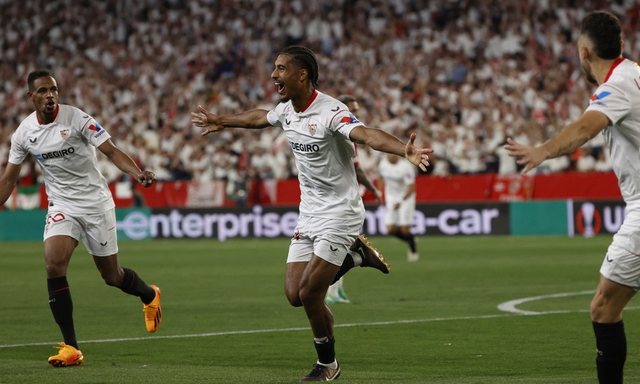 Europa League: Η Σεβίλλη απέκλεισε με «τριάρα» τη Μάντσεστερ Γιουνάιτεντ, στους «4» η Γιουβέντους