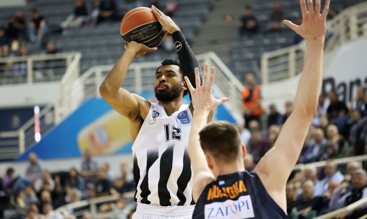 Basket League: Αγχωτική νίκη και προβάδισμα ΠΑΟΚ