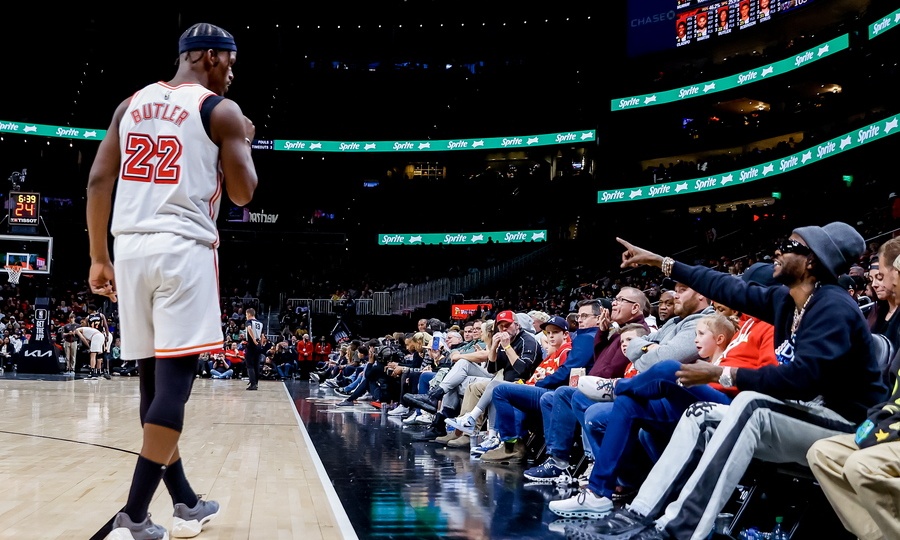 «Πύρρειος» νίκη για τους Μαϊάμι Χιτ, σε κίνδυνο οι Μιλγουόκι Μπακς