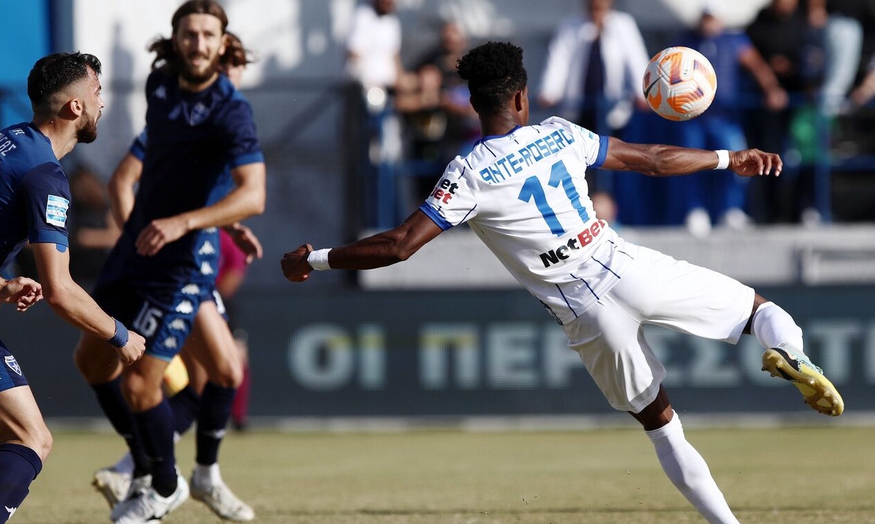 Super League: «Τελικοί» σωτηρίας σε Αγρίνιο και Νίκαια