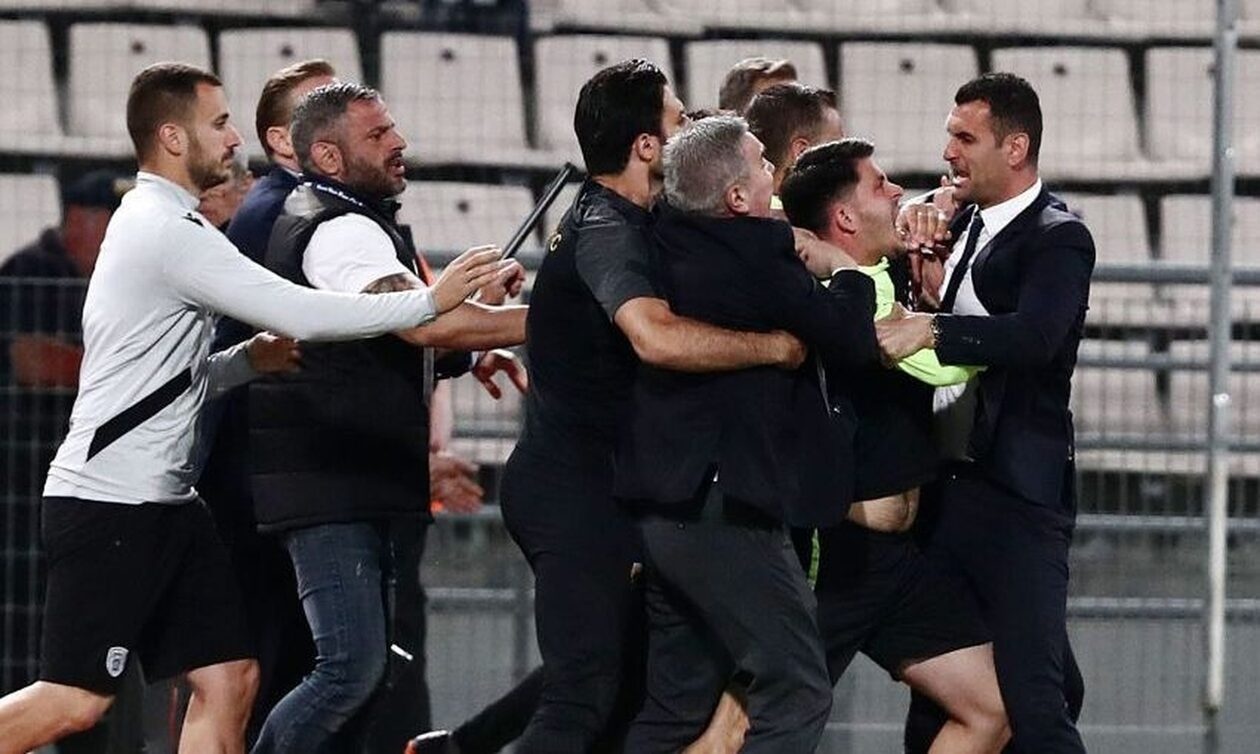 Τελικός Κυπέλλου ΑΕΚ - ΠΑΟΚ: Ήρθαν στα χέρια οι πάγκοι των ομάδων - Βίντεο ντοκουμέντο