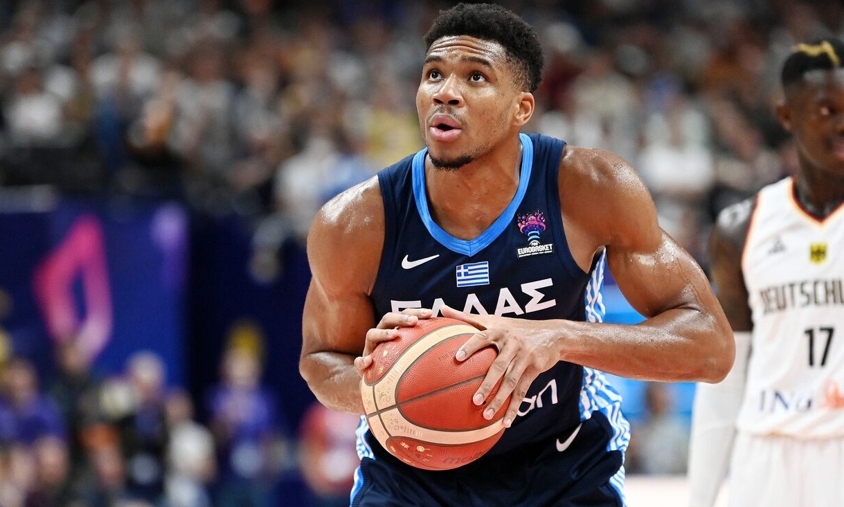 Πήρε την έγκριση του Γιάννη Αντετοκούνμπο – Στους Μπακς ο Γκρίφιν