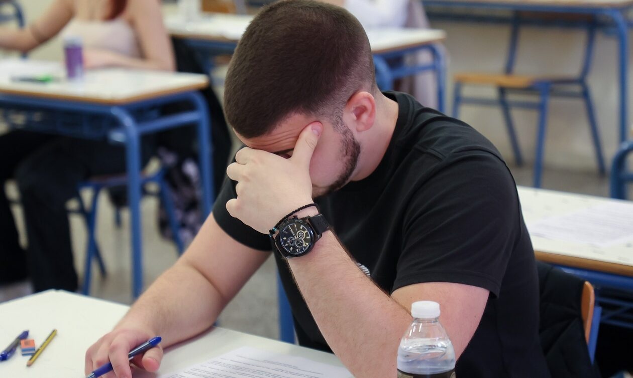 Χανιά: Viral το γραπτό μαθητή που ζωγράφισε κροκόδειλους και ουράνια τόξα στις εξετάσεις