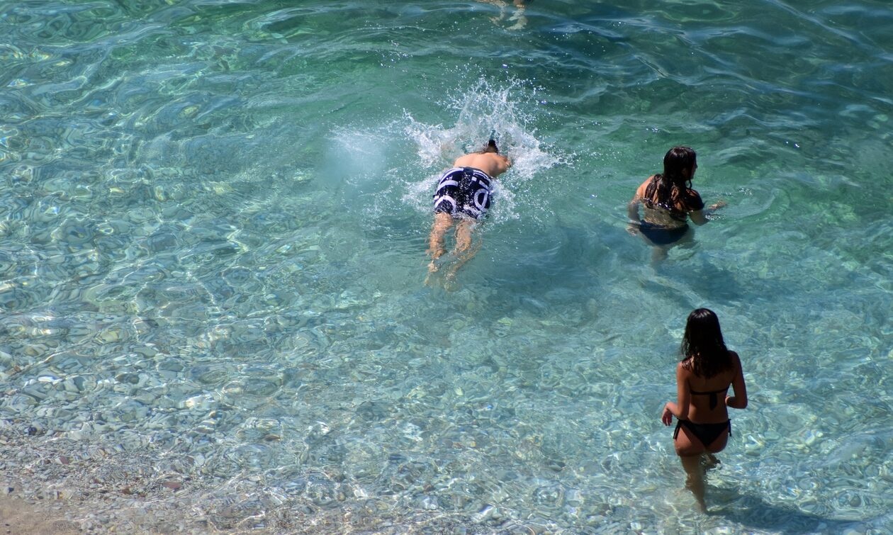 Ακρίβεια: 1.500 ευρώ μόνο για το φαγητό μιας τετραμελούς οικογένειας σε νησί για μία εβδομάδα